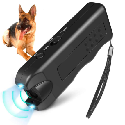 Aparat ultrasonic de alungat câini